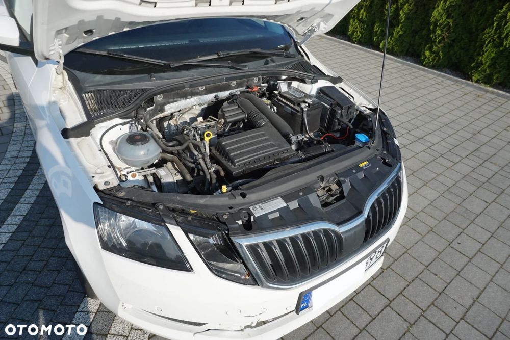 Skoda Octavia 1.4 TSI Ambition - 11