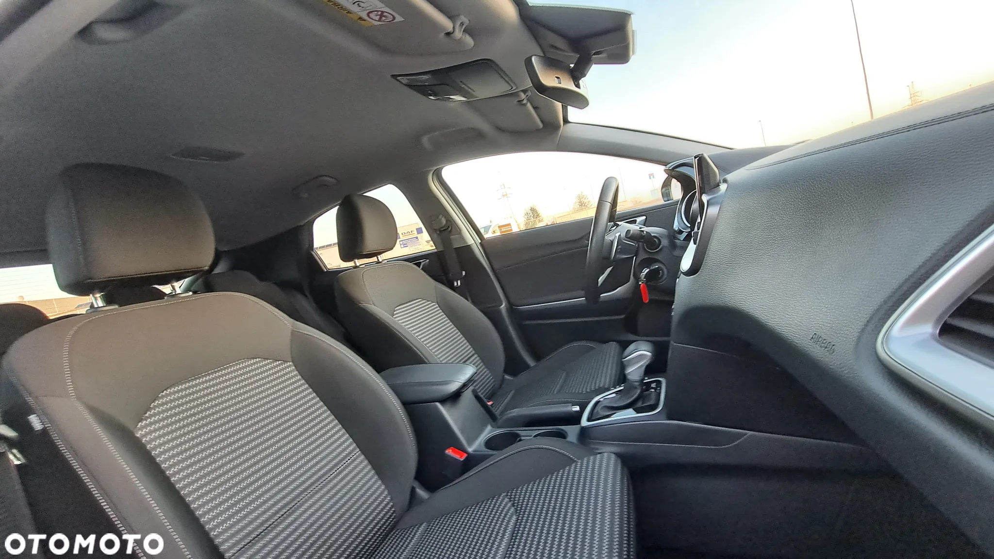 Kia XCeed 1.5 T-GDI M DCT - 40