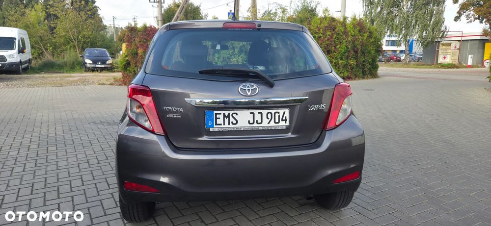 Toyota Yaris 1.33 Dynamic - 11