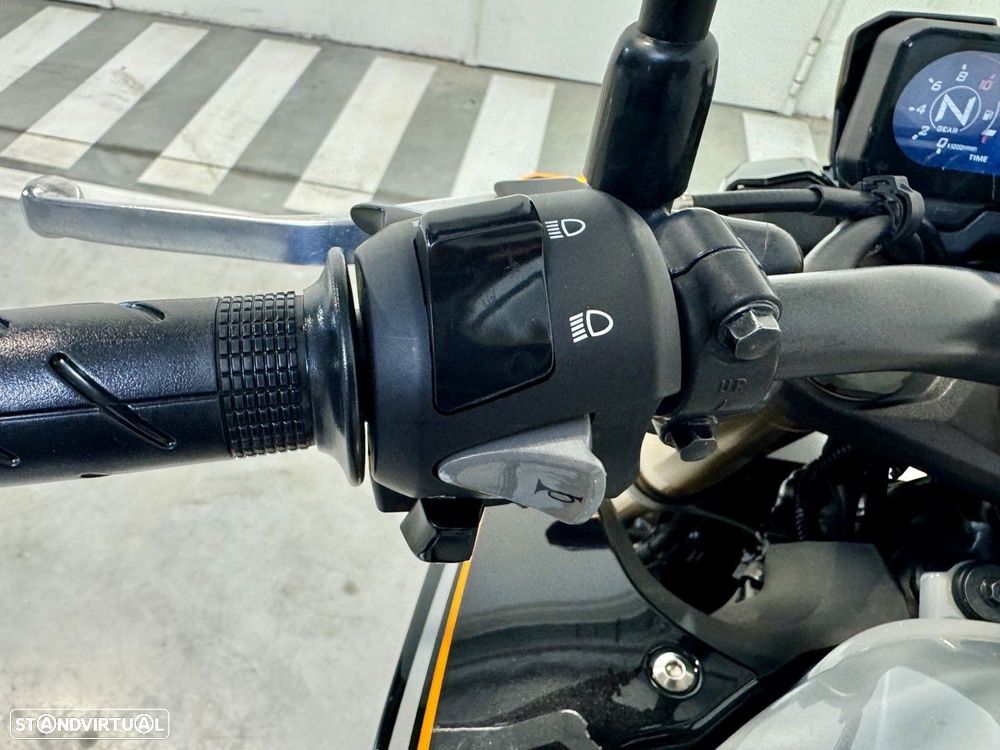 Honda CB 500 F - 9