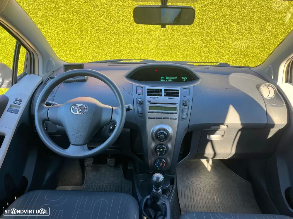 Toyota Yaris 1.4 D-4D Comfort+AC - 8
