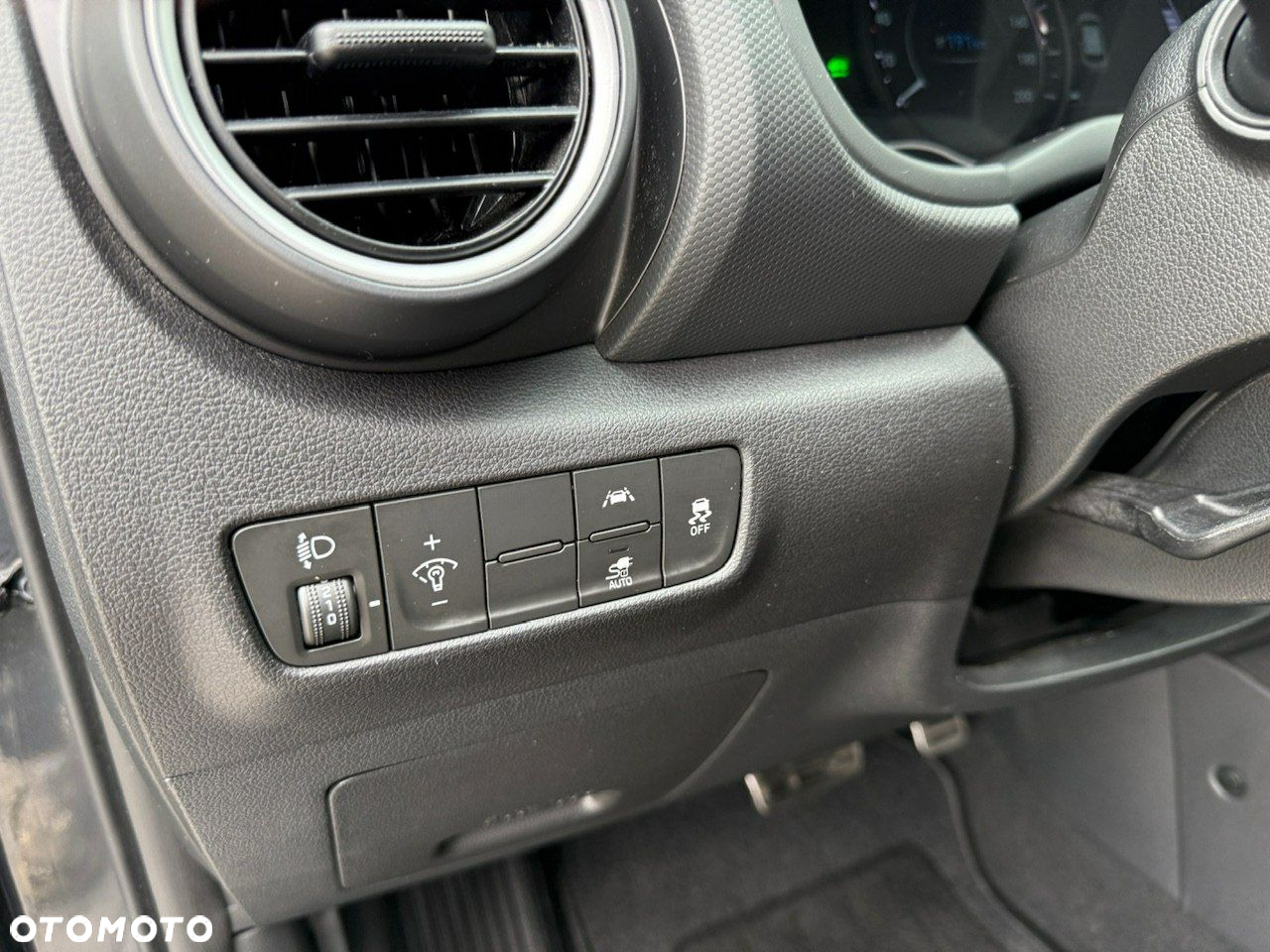 Hyundai Kona Electric 39kWh Premium - 15