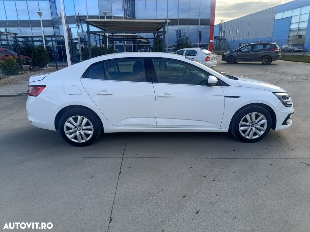 Renault Megane TCE 140 GPF Zen - 4