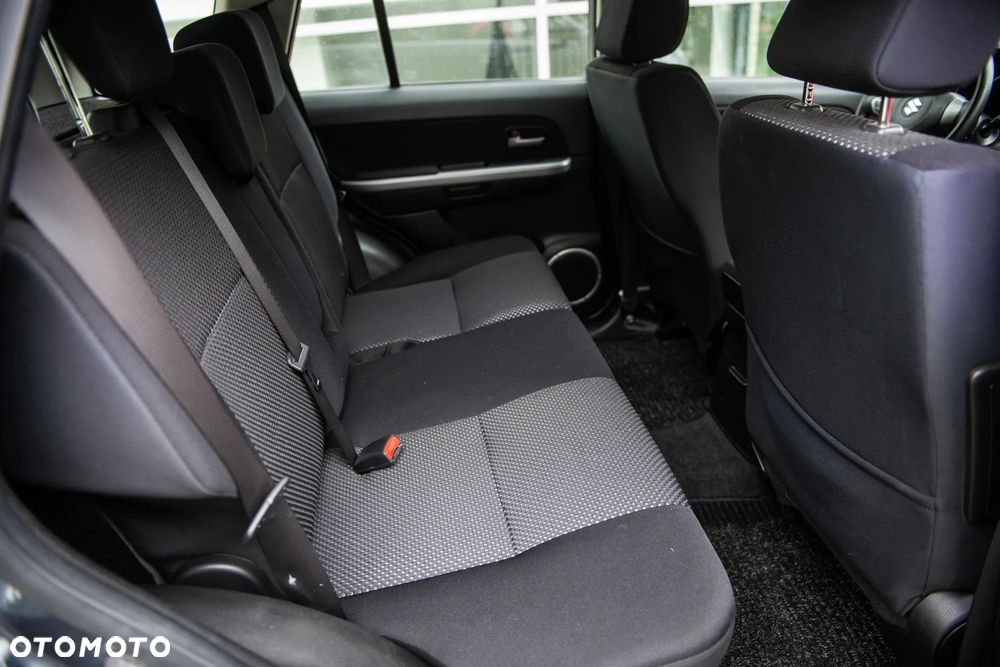 Suzuki Grand Vitara 1.9 DDiS Comfort - 19