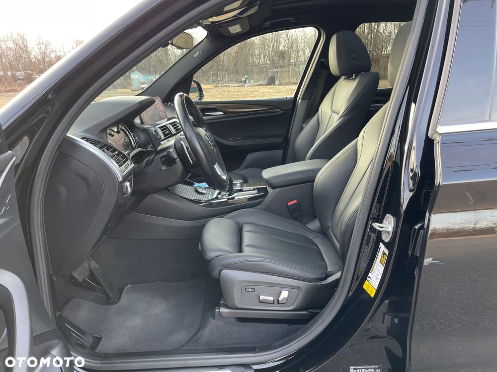 BMW X3 xDrive30i Luxury Line - 18