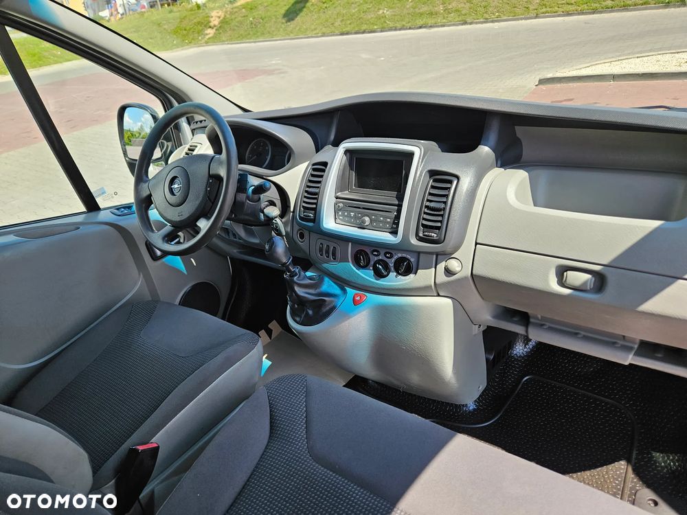 Opel Vivaro - 20