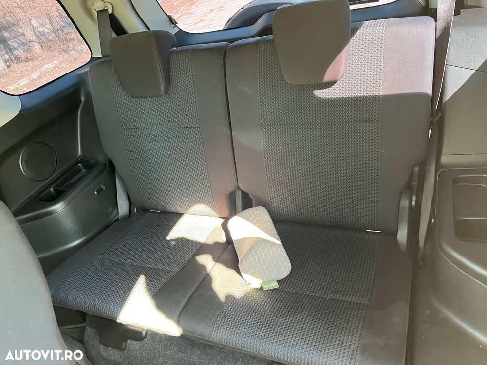 Suzuki Grand Vitara 2.4 Club - 13