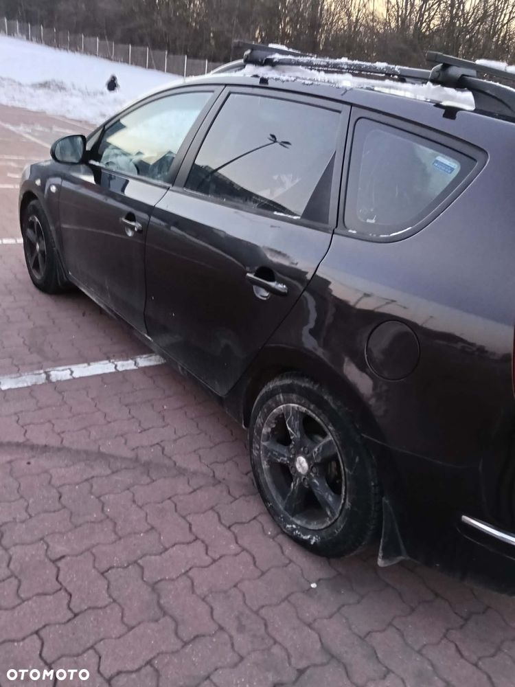 Hyundai i30 1.6 Classic - 17