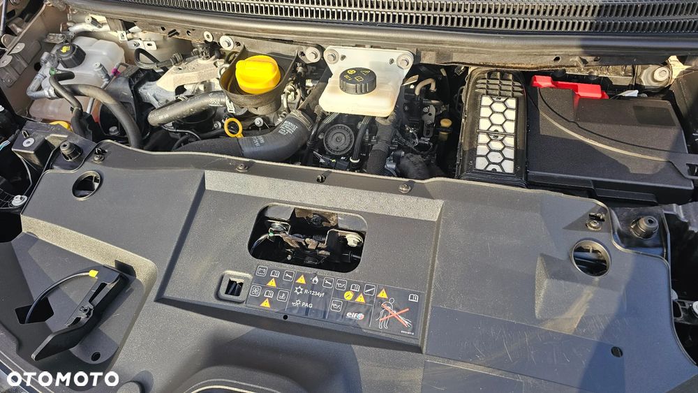 Renault Scenic TCe 140 GPF EDC BOSE EDITION - 32