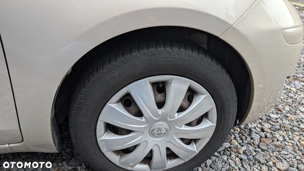 Toyota Yaris 1.33 Luna - 8