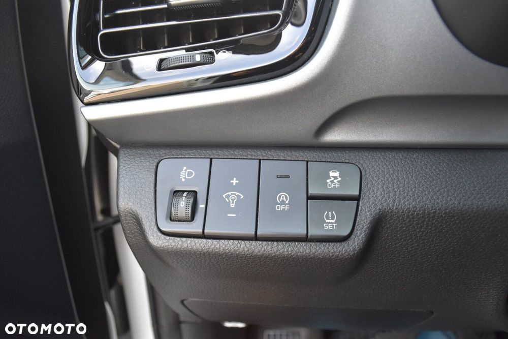 Kia Stonic 1.2 L Business Line - 25