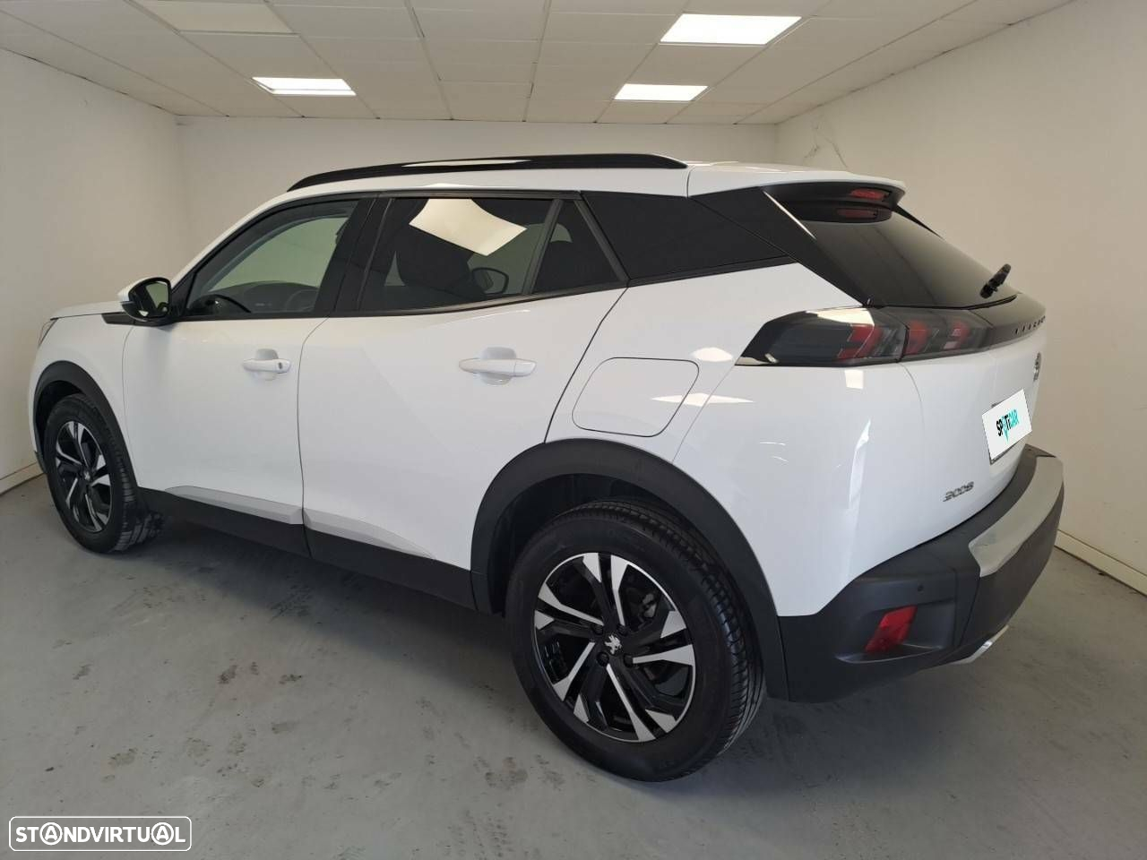 Peugeot 2008 1.2 PureTech Allure Pack - 5