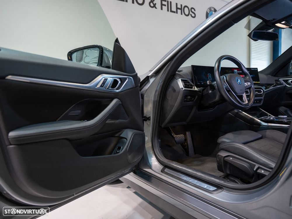 BMW i4 eDrive40 - 17