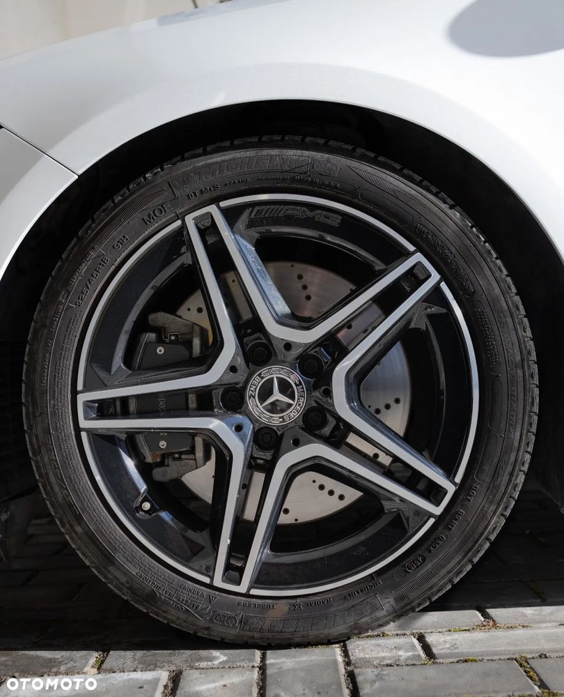 Mercedes-Benz Klasa A 250 4-Matic AMG Line 7G-DCT - 14
