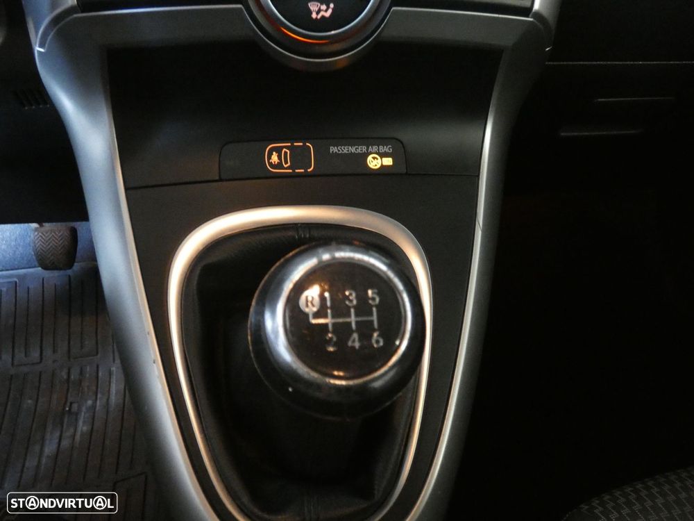 Toyota Verso 1.6 D-4D Comfort+GPS - 11