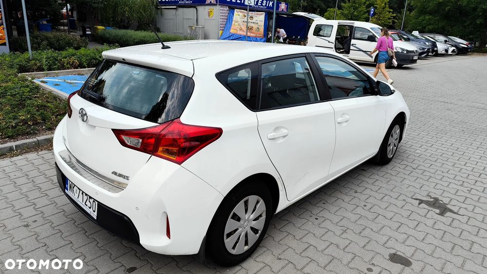 Toyota Auris 1.4 D-4D Active - 4