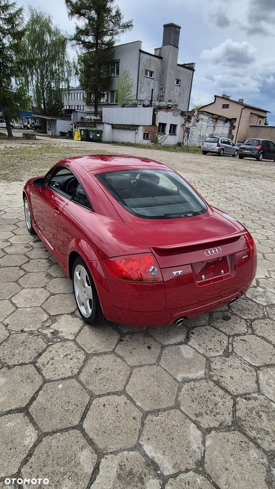 Audi TT Coupé 1.8T Quattro - 12