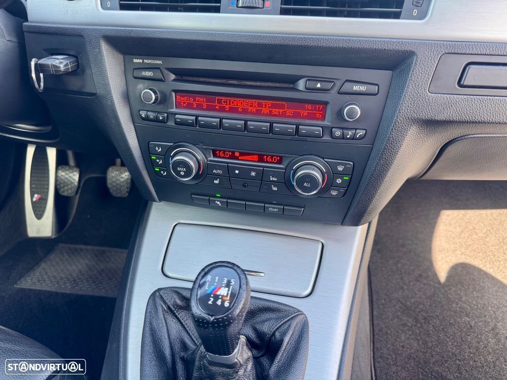 BMW 320 d M Sport Edition - 11