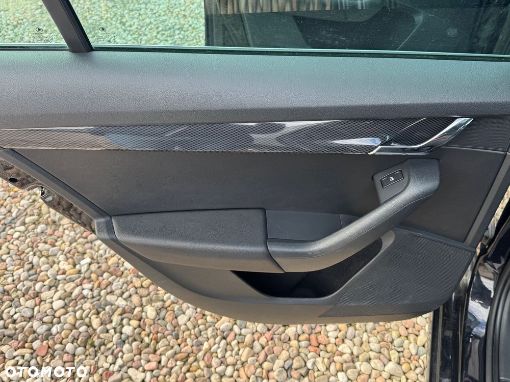 Skoda Octavia 2.0 TDI RS - 17