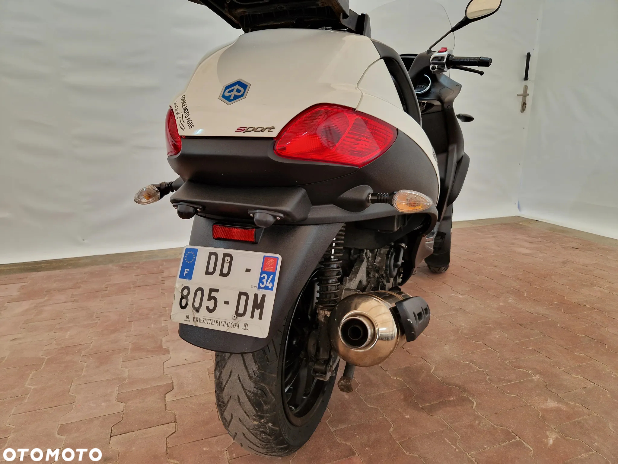 Piaggio MP-3 - 26