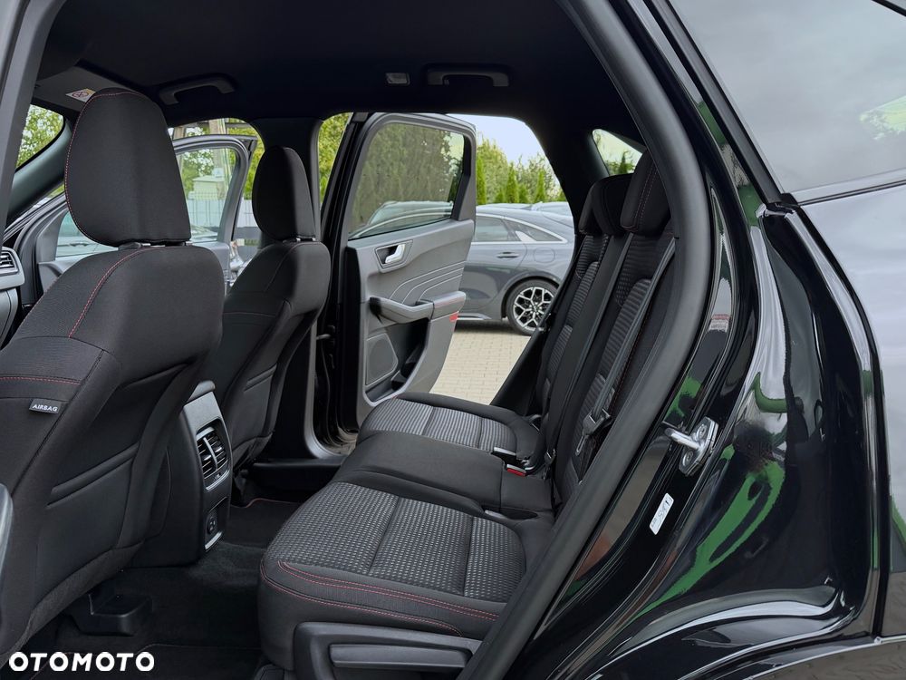 Ford Kuga - 31