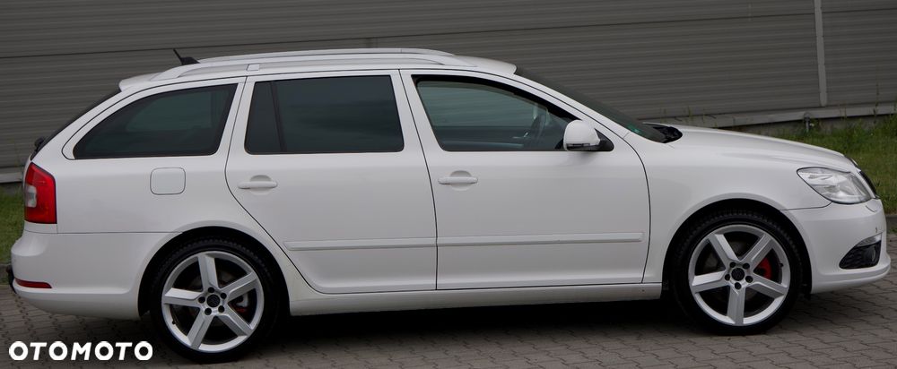 Skoda Octavia 2.0 TDI DPF RS DSG - 7