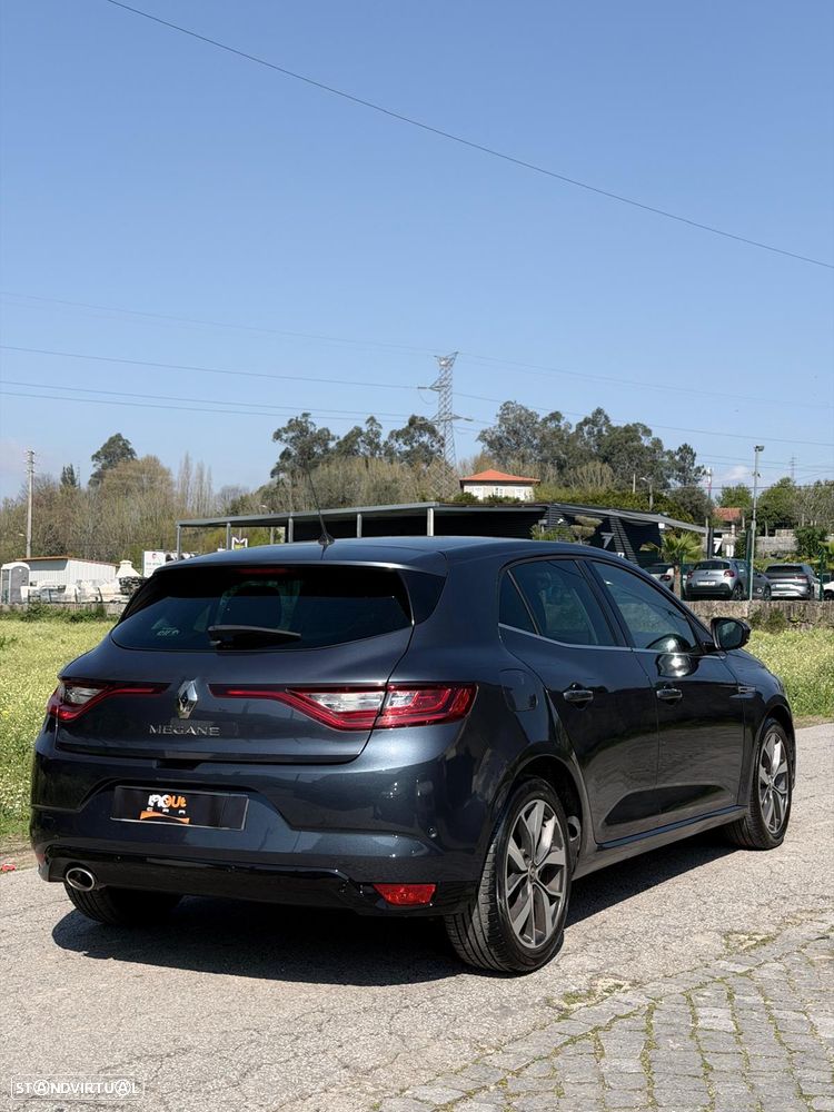 Renault Mégane ENERGY dCi 110 Start & Stop Bose Edition - 3