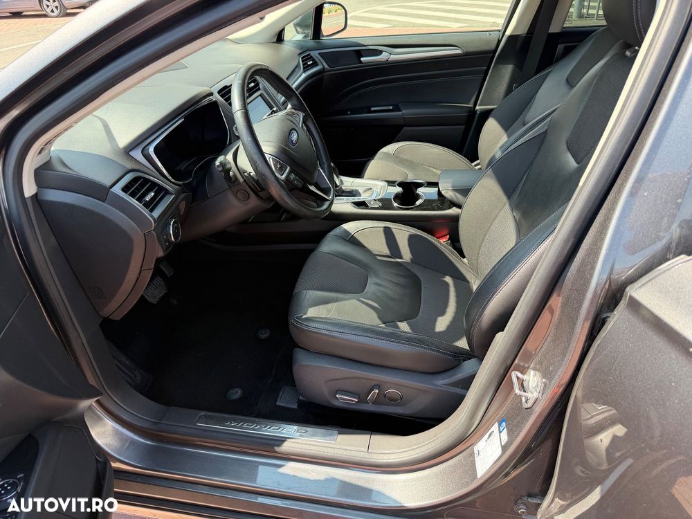 Ford Mondeo 2.0 TDCI PowerShift ST Line High - 8