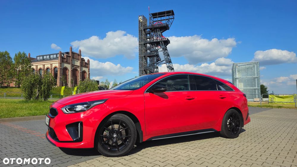 Kia ProCeed - 2