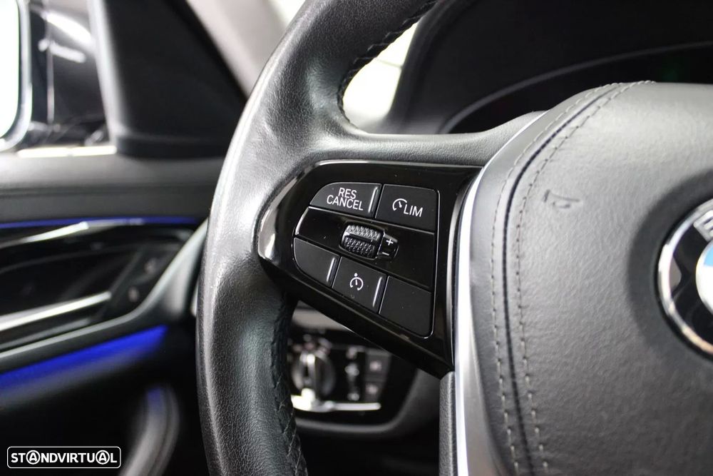 BMW 530 e iPerformance - 14