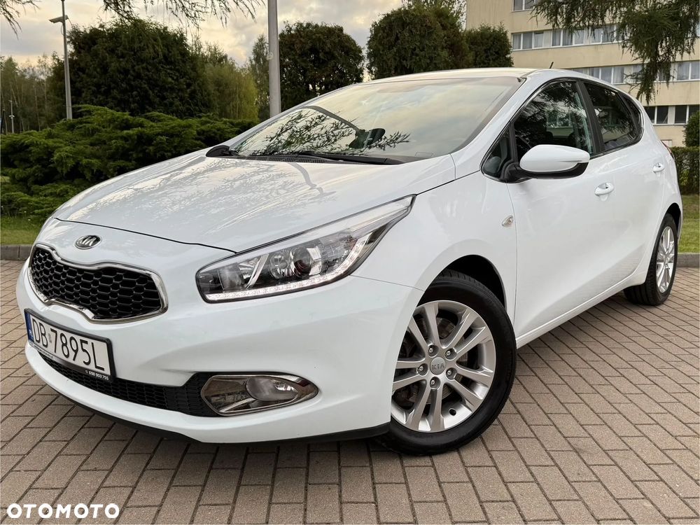 Kia Ceed 1.4 CVVT Fifa World Cup Edition - 14