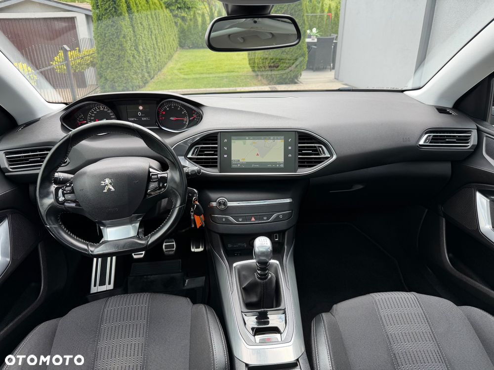 Peugeot 308 1.2 PureTech GPF Allure S&S - 8