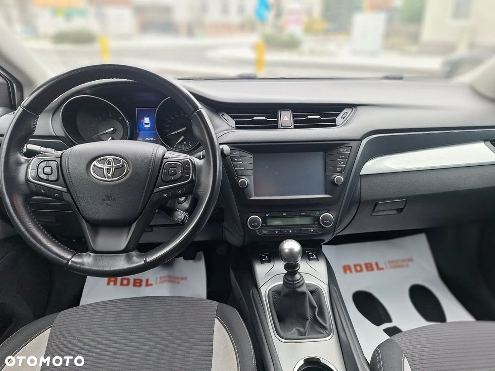 Toyota Avensis 2.0 D-4D Active Business - 14