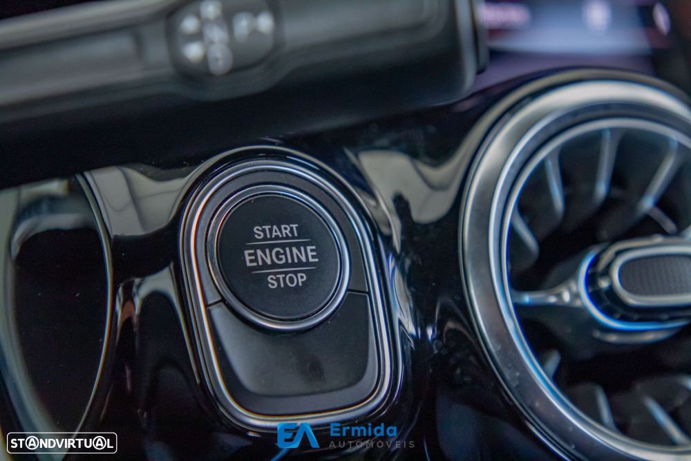 Mercedes-Benz GLA 250 - 33