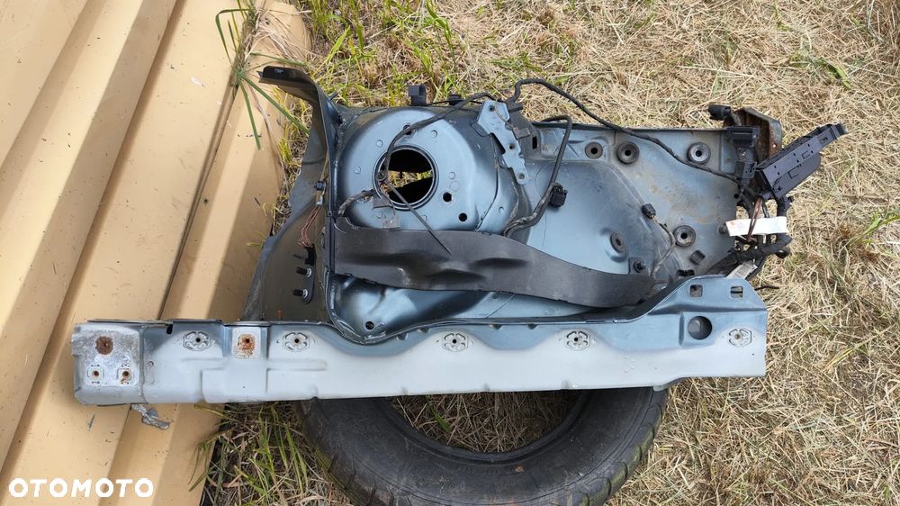 ĆWIARTKA PODŁUŻNICA FARTUCH PRAWY PRZÓD INSTALACJA WIĄZKA LAMPY XENON POMPY SBC MERCEDES SL R230 W230