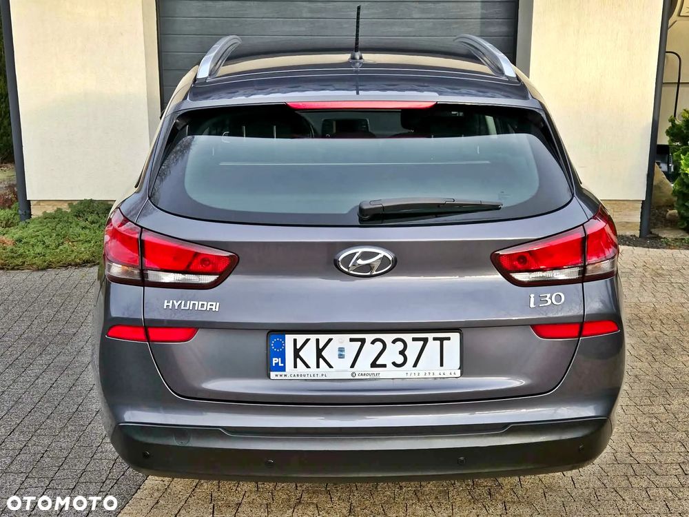 Hyundai i30 1.4 T-GDI Comfort DCT - 10