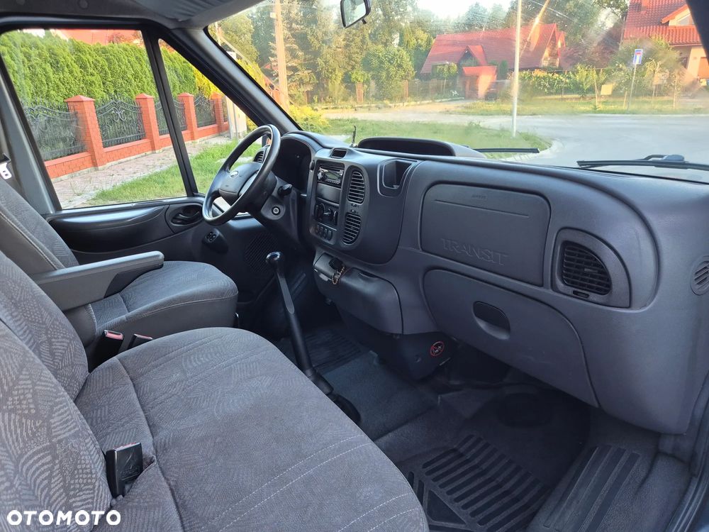 Ford Transit - 11