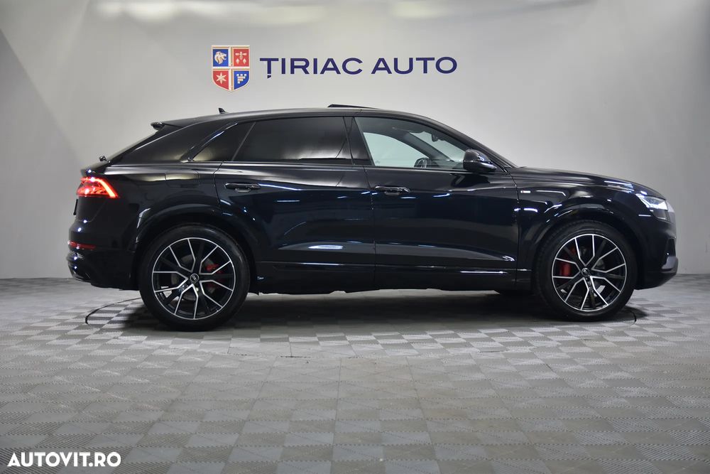 Audi Q8 - 6