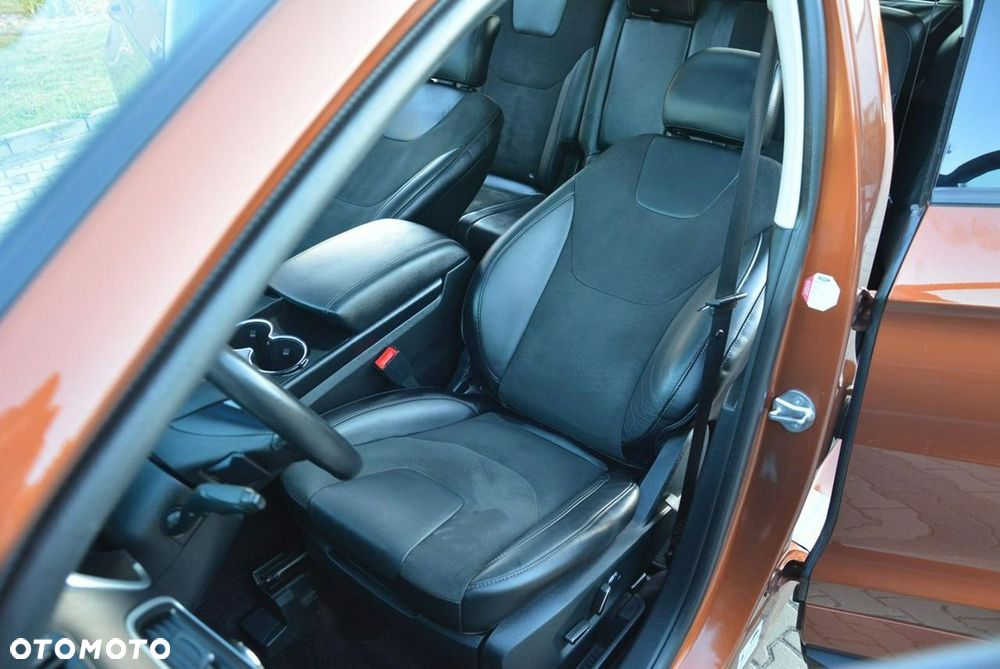 Ford Edge 2.0 TDCi Bi-Turbo 4x4 ST-LINE - 21