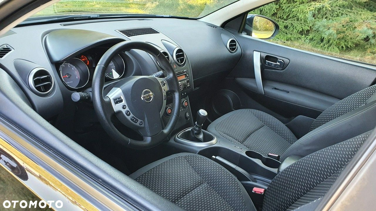 Nissan Qashqai - 12