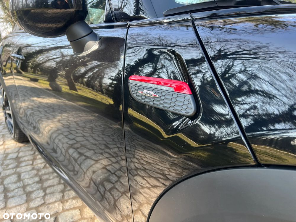 MINI John Cooper Works - 11