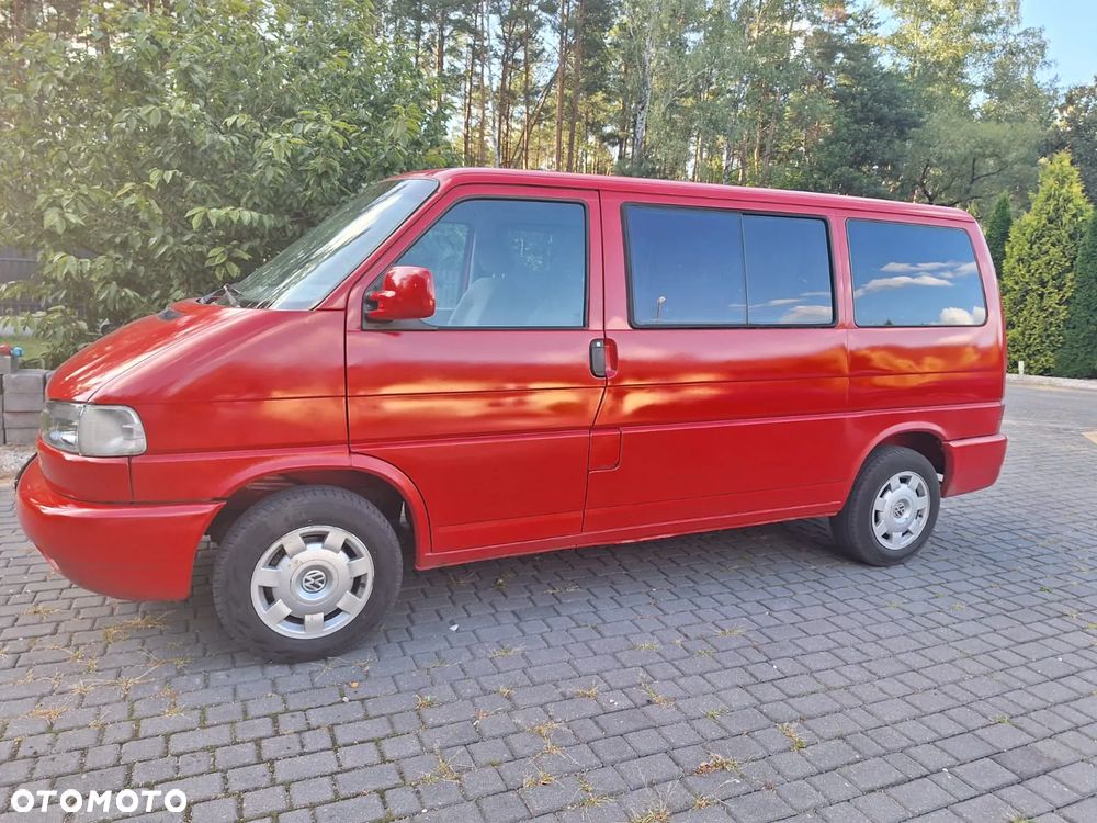 Volkswagen Multivan - 2