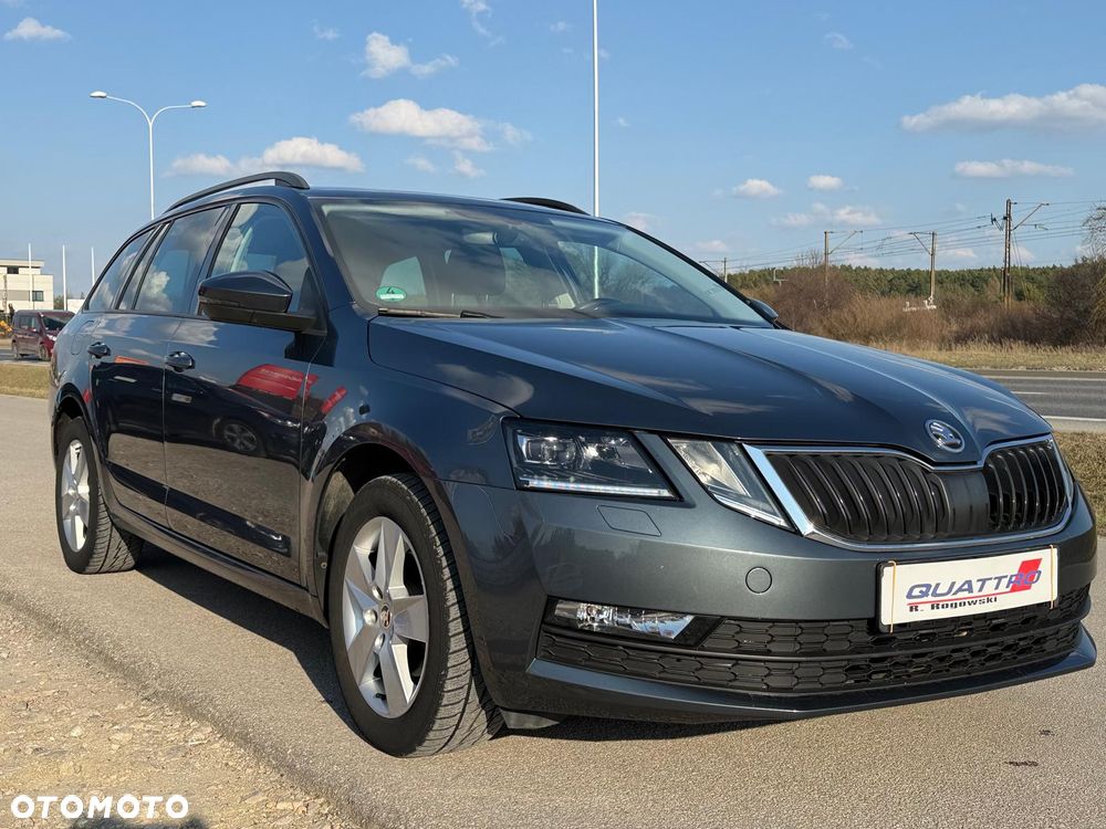 Skoda Octavia 1.6 TDI DSG Style - 2