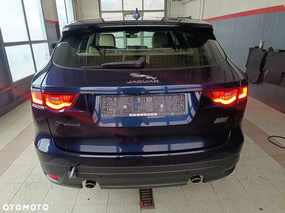Jaguar F-Pace 2.0 i4D AWD Prestige - 18