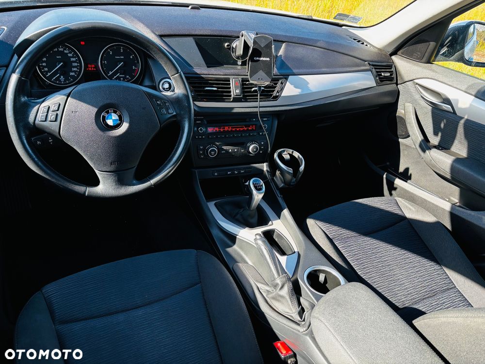 BMW X1 xDrive18d - 14