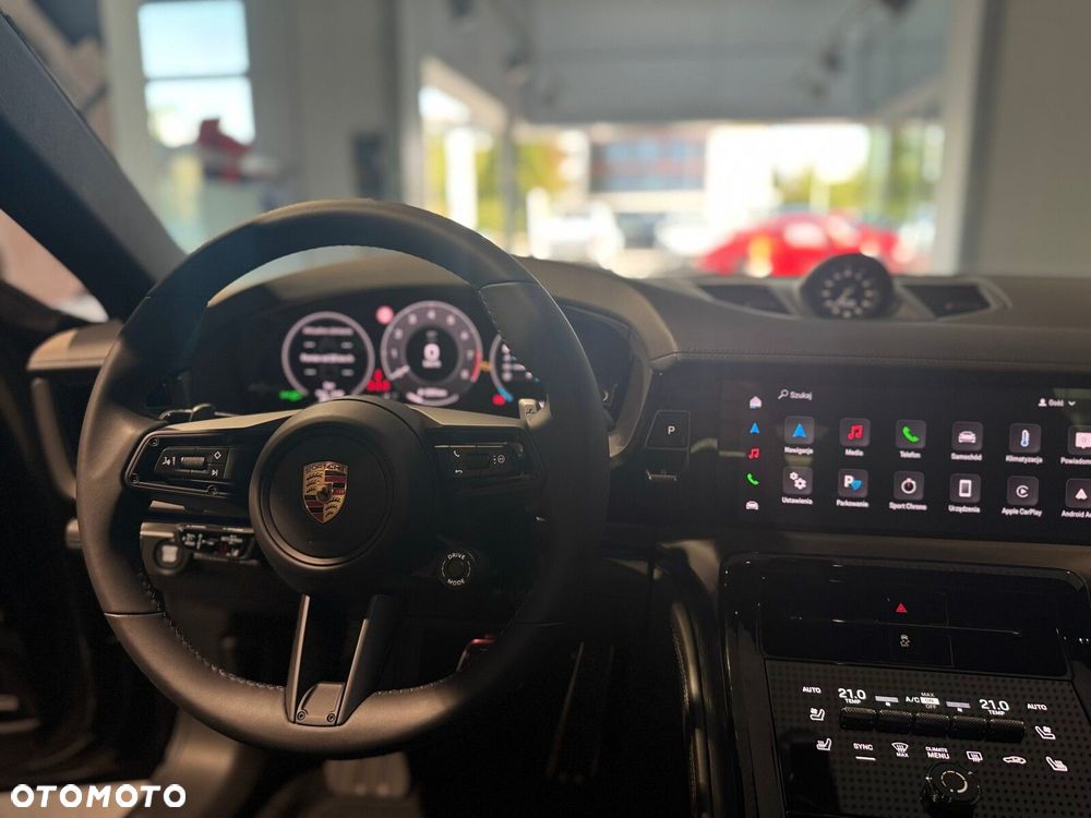 Porsche Panamera - 18