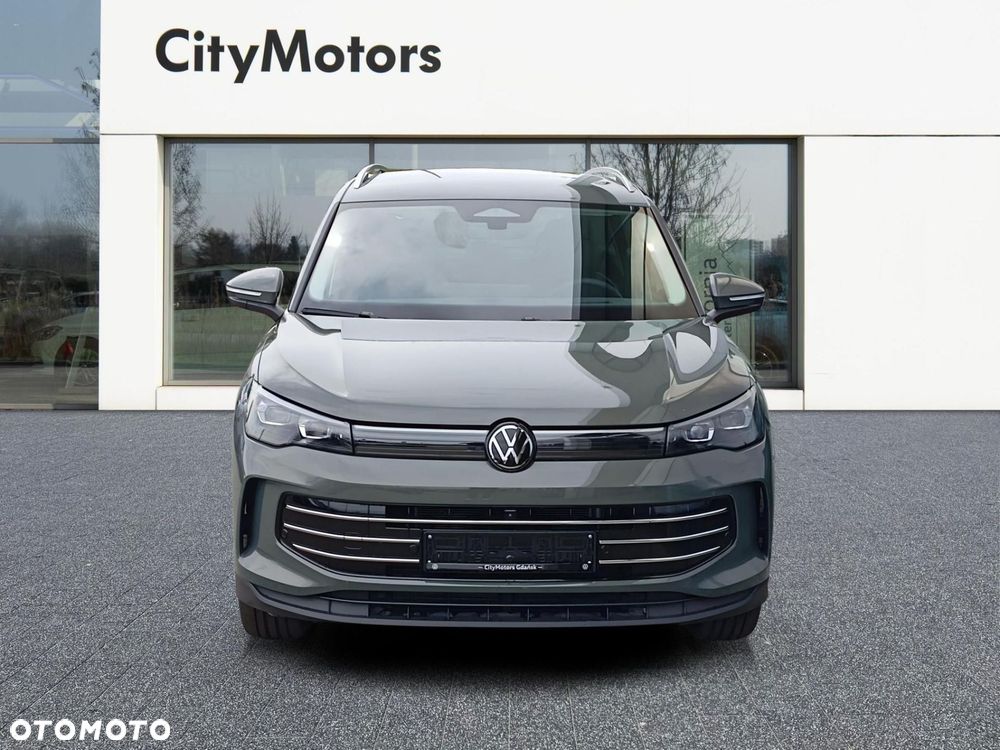 Volkswagen Tiguan - 9