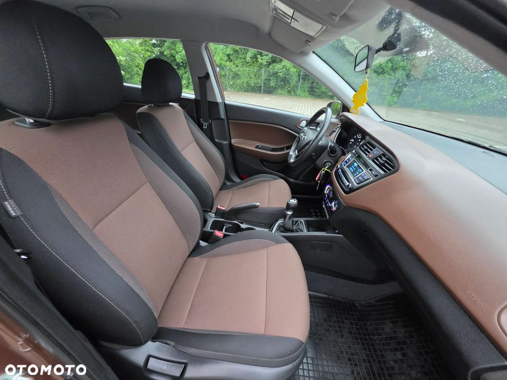 Hyundai i20 1.2 Fifa World Cup Edition - 7