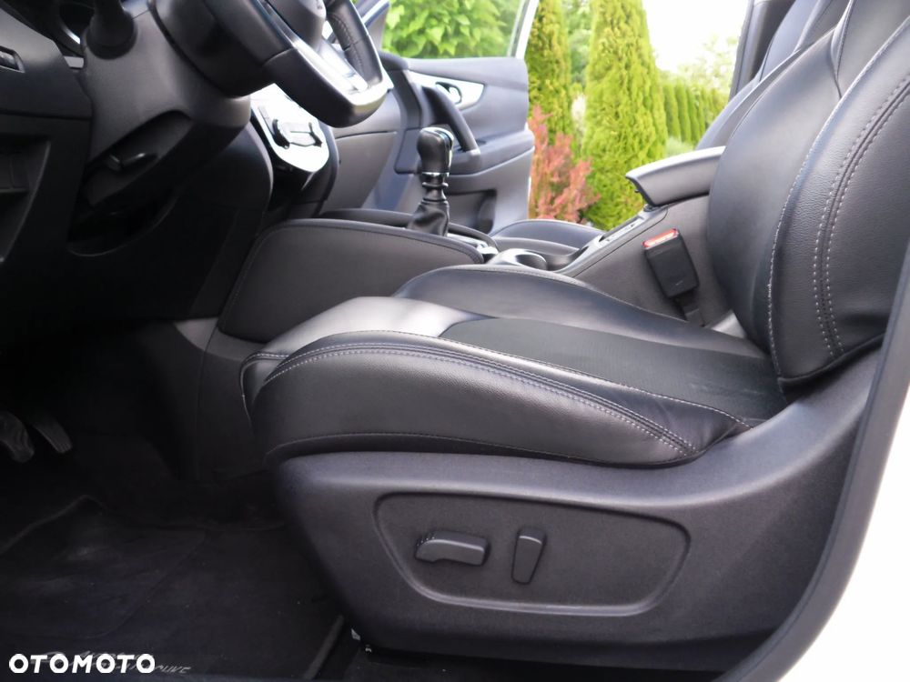 Nissan Qashqai 1.6 DIG-T Tekna - 21