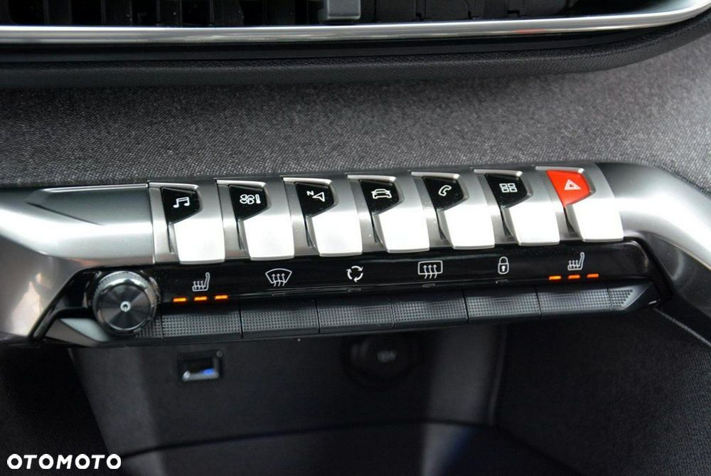 Peugeot 5008 THP 165 EAT6 Stop & Start Allure - 29